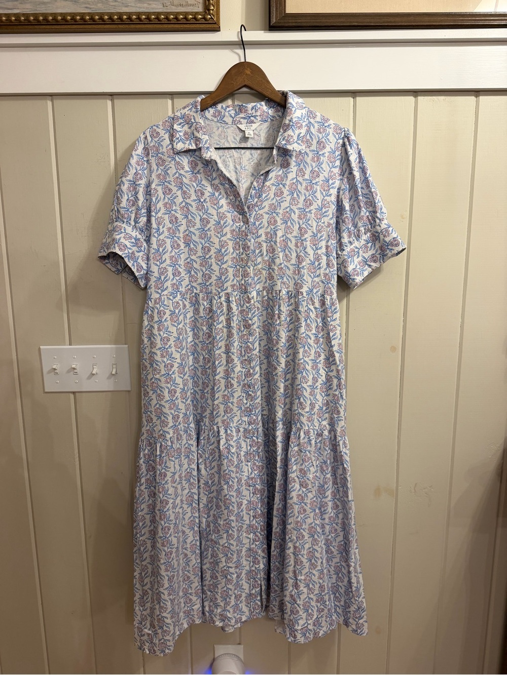 crown & ivy Light Blue & Pink Floral Collared Button-Up Midi Dress, Size XL EUC